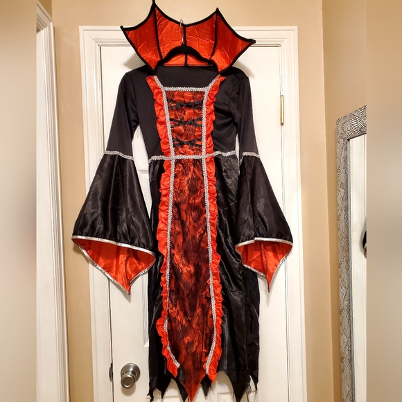 Girl's Vampire Dracula Dress Sz Lg / XL - Picture 1 of 6